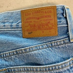 Levi’s 501 High Waisted Straight Leg